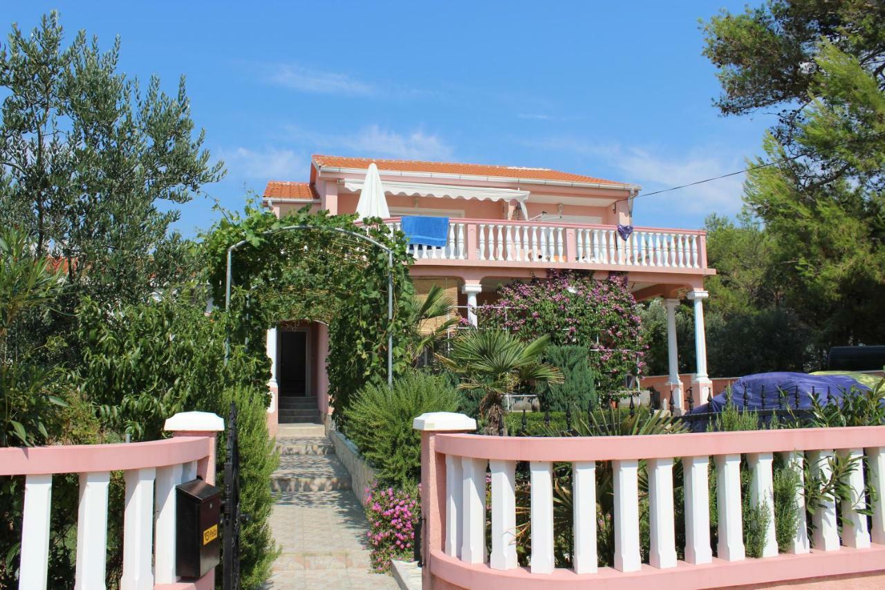 Apartmani Misak Vrsi Luaran gambar