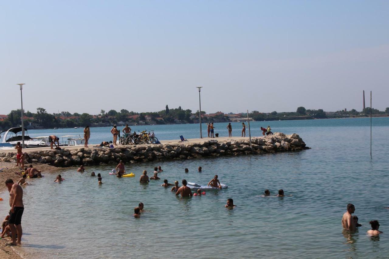 Apartmani Misak Vrsi Luaran gambar