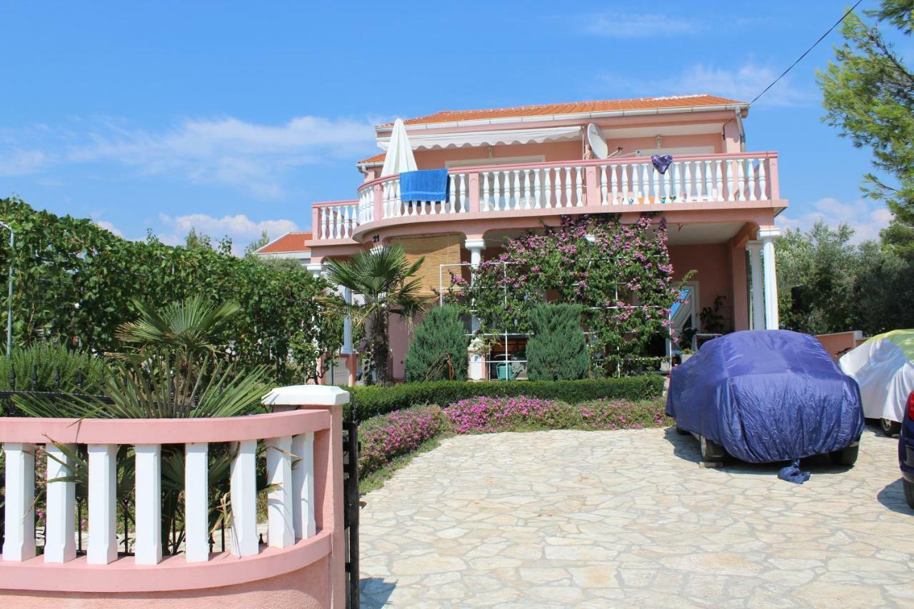 Apartmani Misak Vrsi Luaran gambar
