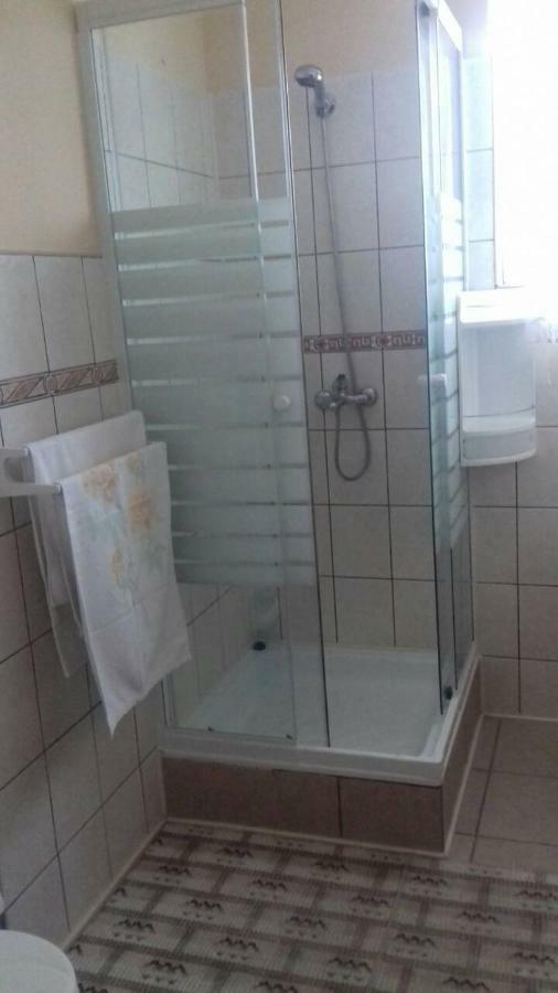 Apartmani Misak Vrsi Luaran gambar