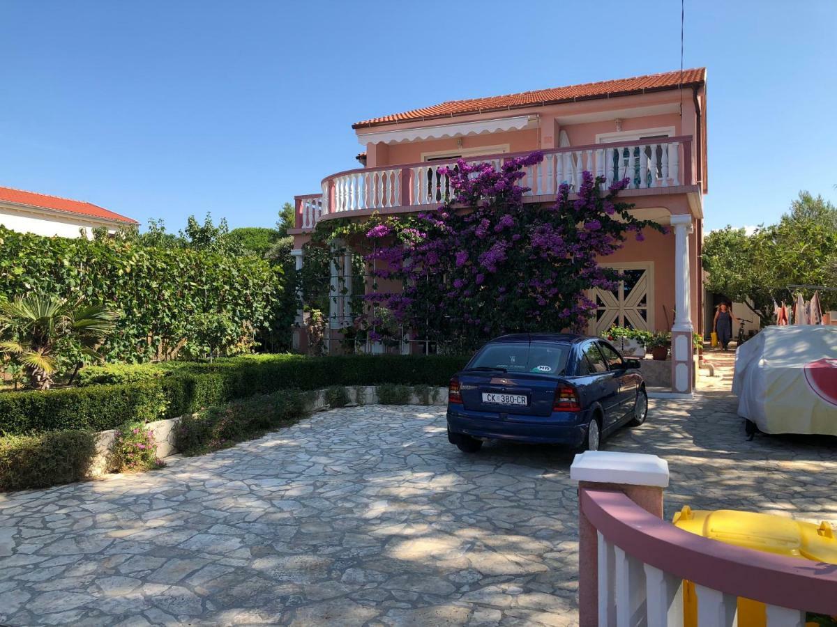Apartmani Misak Vrsi Luaran gambar